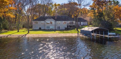 19685 Chimo West Street, Deephaven