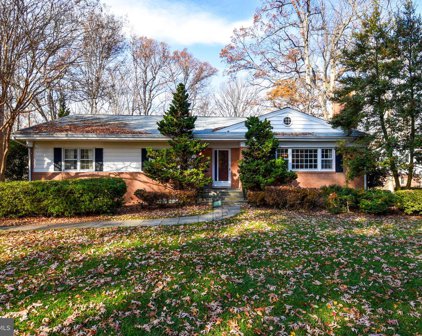 2404 Williams Ave, Vienna