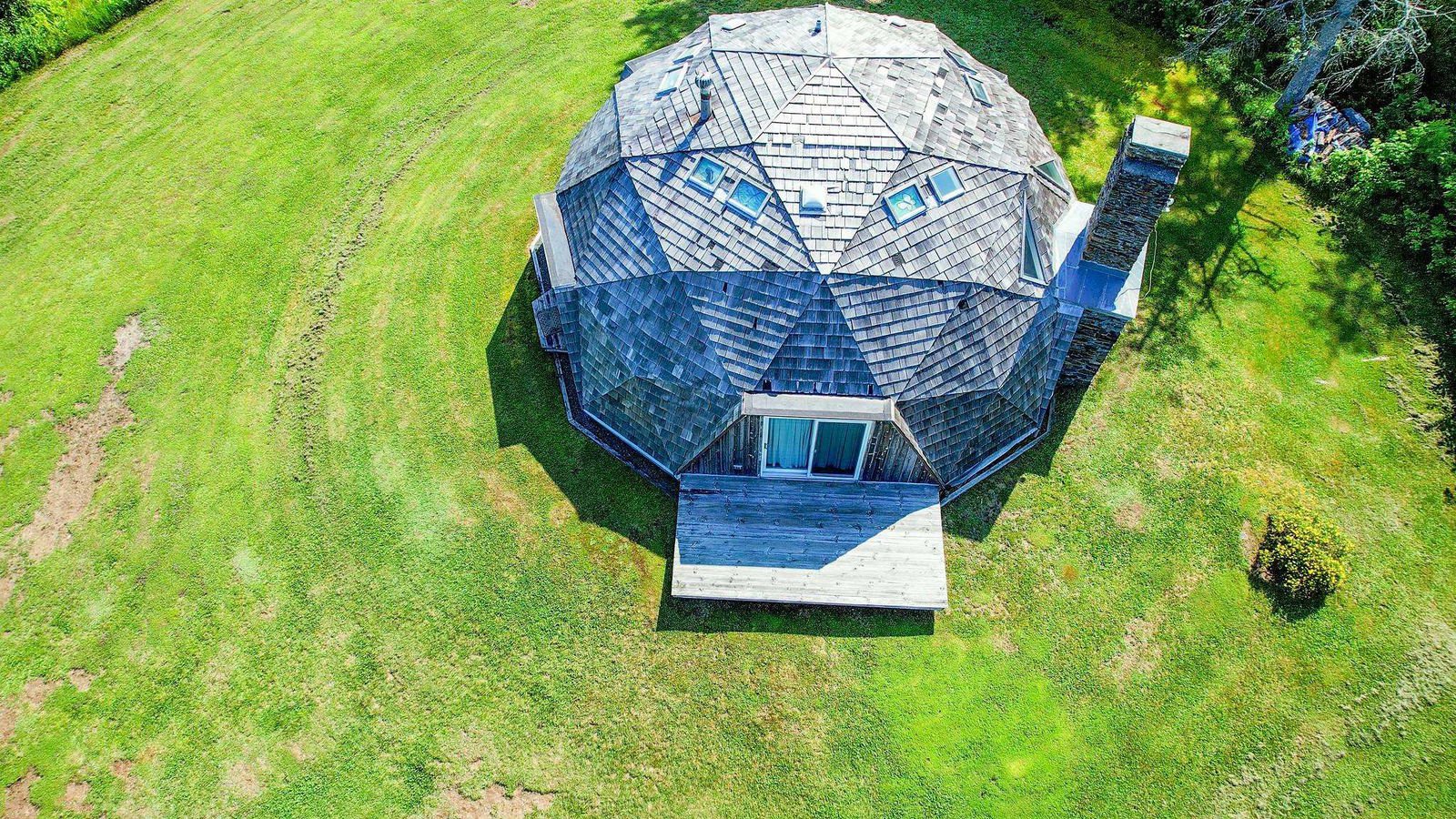 4922 Bayley Hazen Road, Peacham, 05862