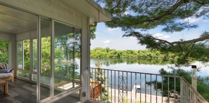 1507 W Medicine Lake Drive, Plymouth