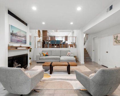 13238 Fiji Way Unit H, Marina Del Rey