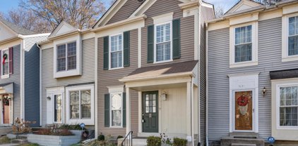 7119 Tolliver St, Alexandria