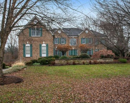 120 Canterbury Way, Bernards Twp.
