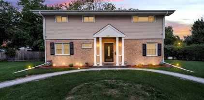 8950 E Prairie Road, Evanston