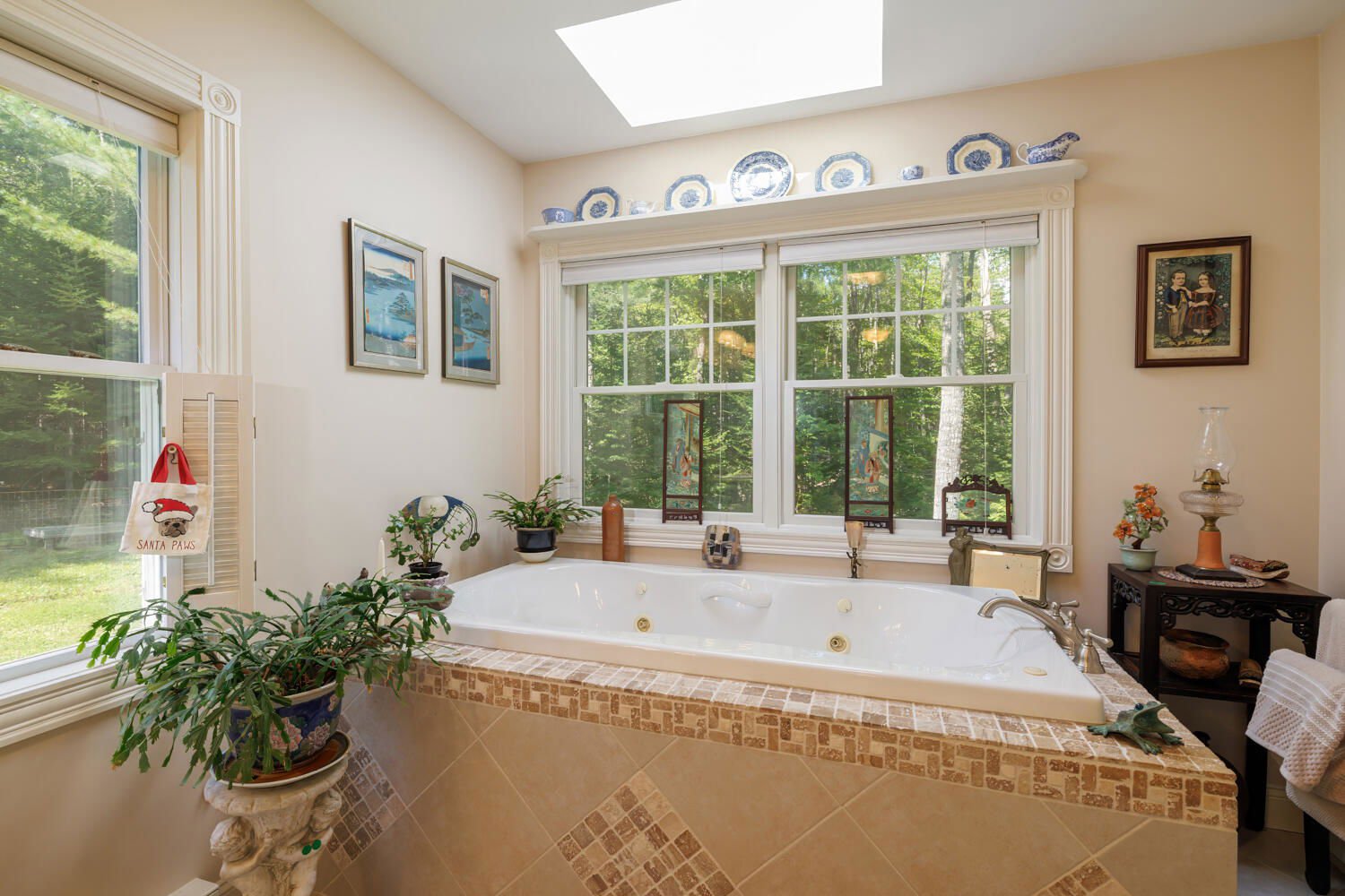 454 Buttermilk Road, Lamoine, 04605