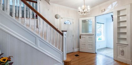 43-57 Douglaston Parkway, Douglaston