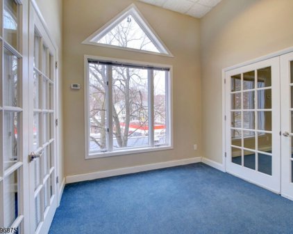 7 Macculloch Ave 3rd floor, Morristown Town