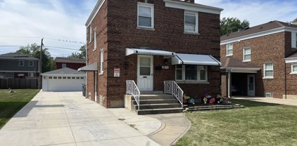 2442 S 6Th Avenue, North Riverside