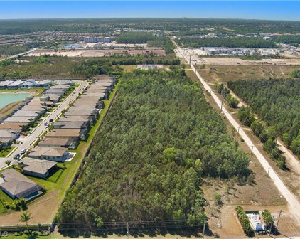 3810 Hacienda Lakes Parkway, Naples