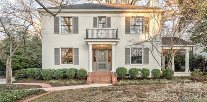 1431 Queens W Road, Charlotte