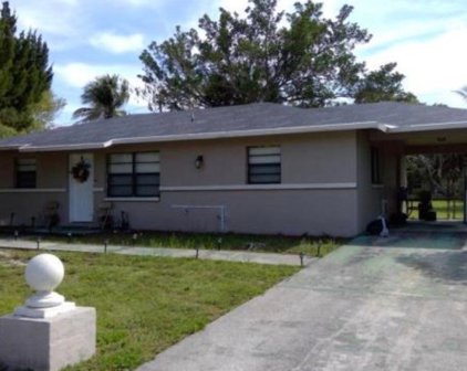 2656 Dr Ella Piper Way, Fort Myers