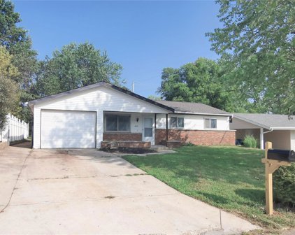 879 Hyde Park, Arnold