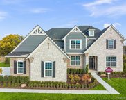 5800 Sussex, Troy image