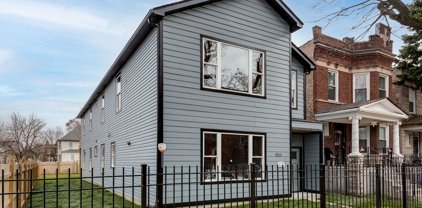 855 N Leclaire Avenue, Chicago