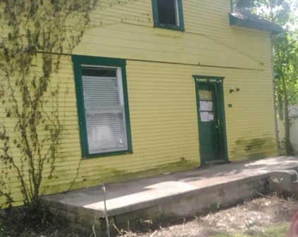 211 E 8th Street, Rushville