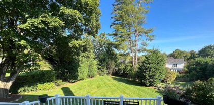 13 Triple Crown Ct, North Potomac