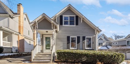 4835 Northcott Avenue, Downers Grove