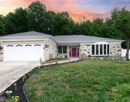 36 Lakeview Dr, Cherry Hill image