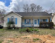 311 Cedar Park Cir, La Vergne image