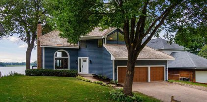 4823 Island View Drive, Mound