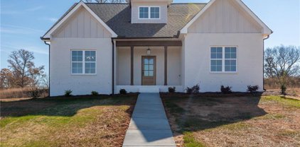 148 Reserve Drive, Mocksville