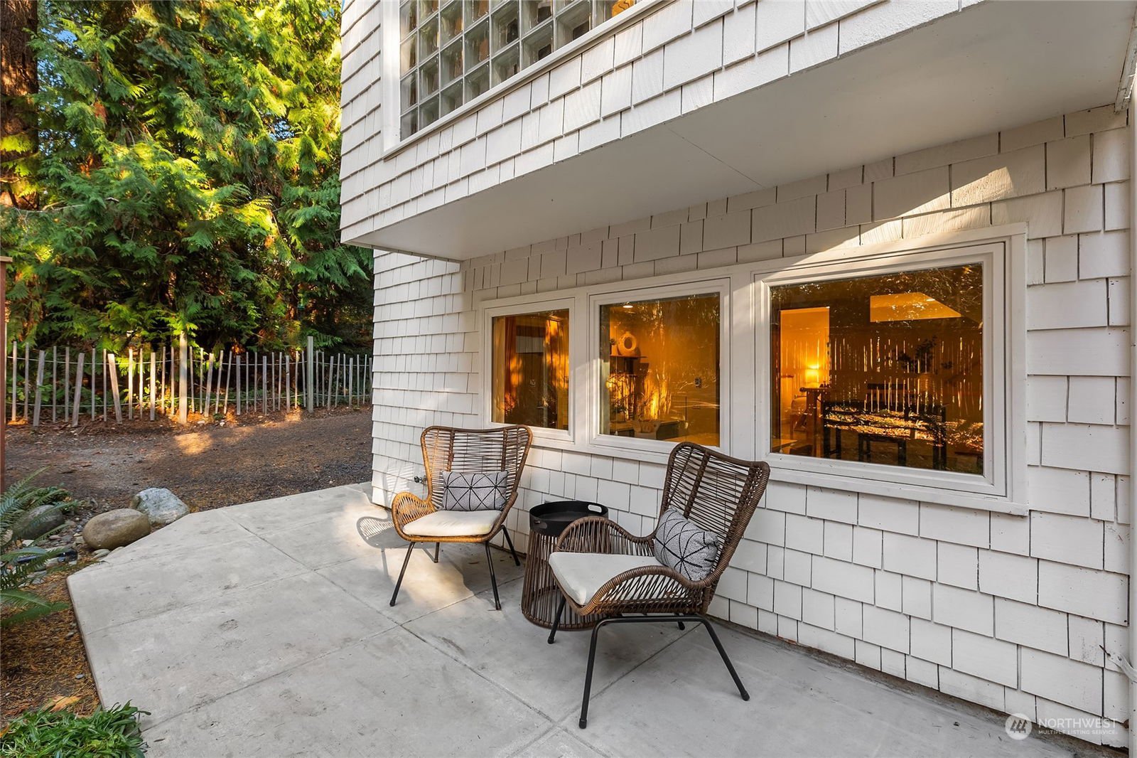 268 Lovell Avenue SW, Bainbridge Island, 98110