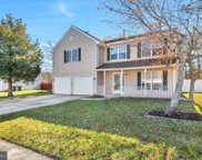302 Pickwick Ct, Williamstown image