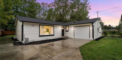 120 Lewis Avenue, Gold Bar