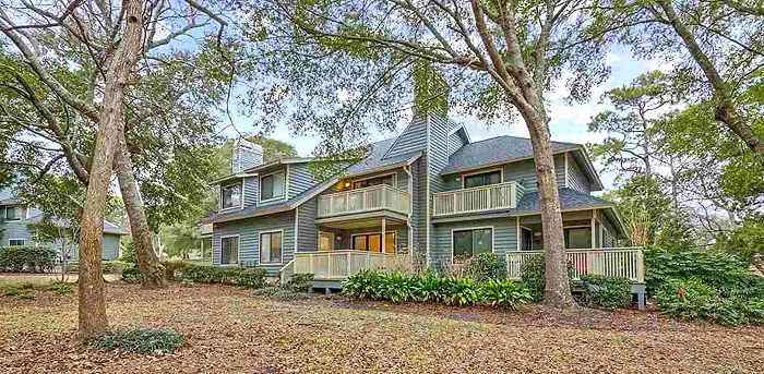 St James Park Condos in Kingston Plantation