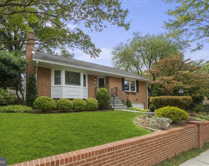 1008 Lanark Way, Silver Spring