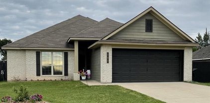 107 Willow Drive, Navasota
