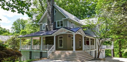 11608 Luvie Ct, Potomac