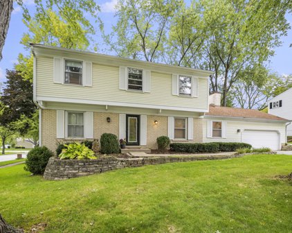 1580 Almond Court, Downers Grove