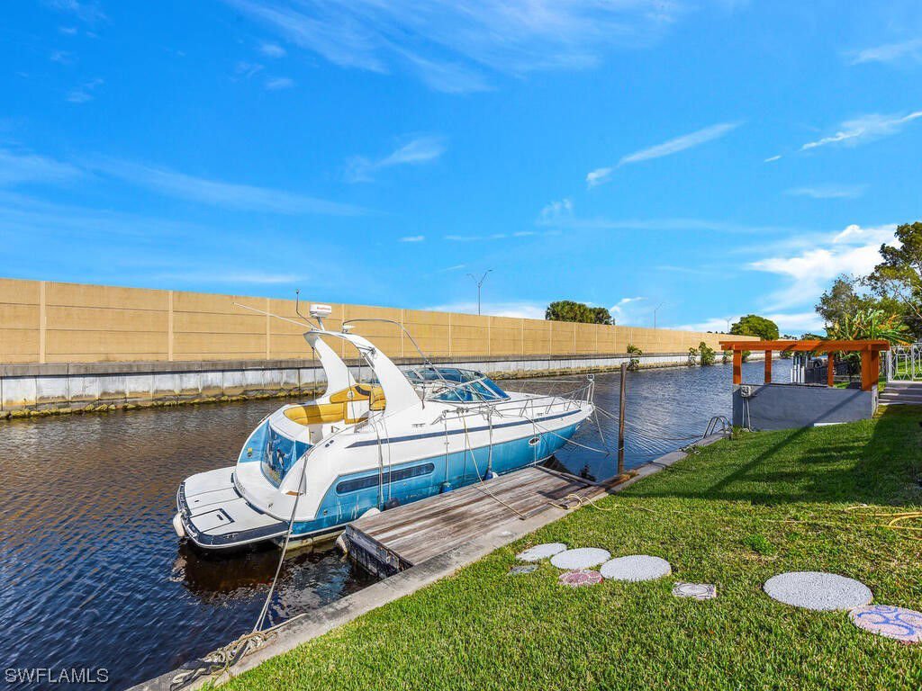 2219 Everest Parkway, Cape Coral, 33904