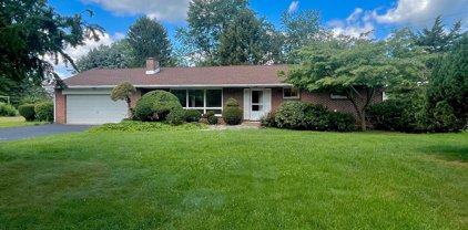 26 Circle Dr, Carlisle