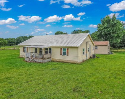 7119 Cotton Street, Bedias