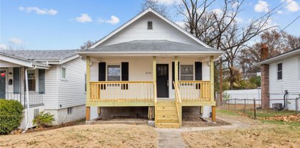 2532 Laclede Station  Road, St Louis