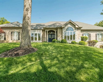 9181 Fox Bridge  Drive, Sunset Hills
