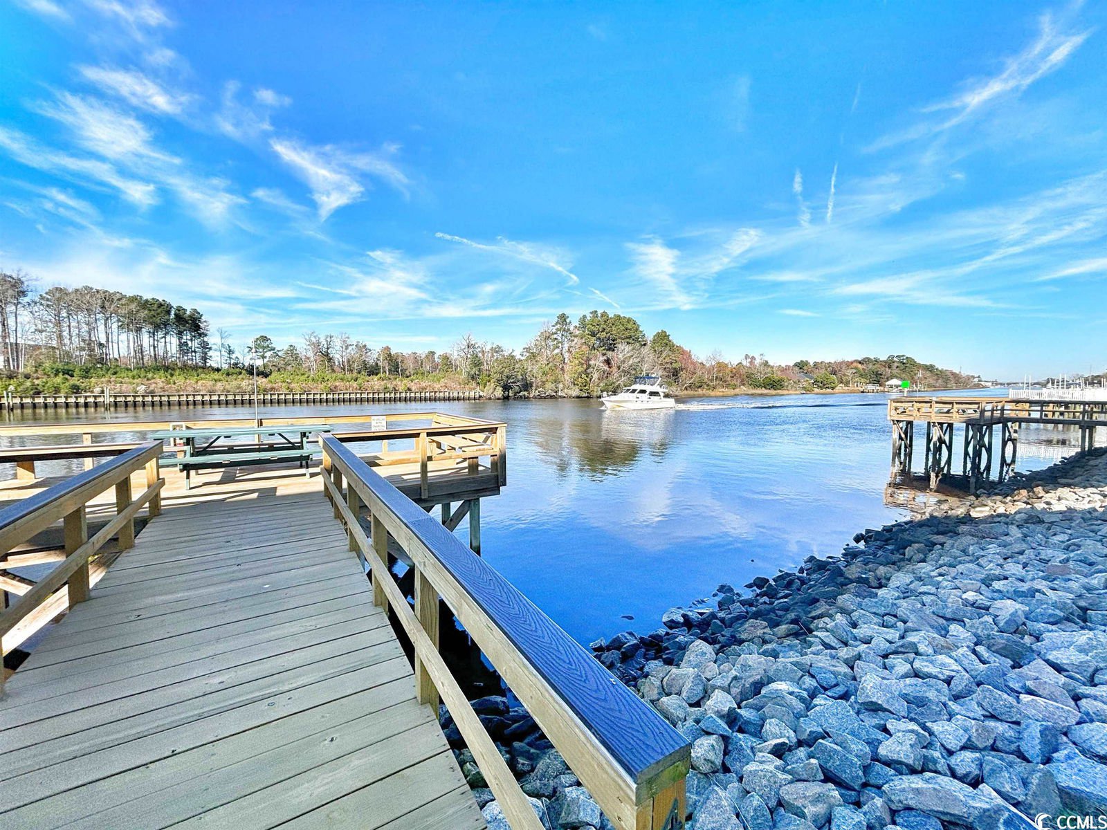 MLS 2324280 Waterway Landing NMB 214 Landing Rd. Unit G, North