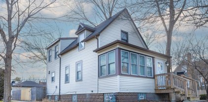 9501 Jackson Avenue, Brookfield