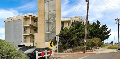 4909 Orchard Avenue Unit #301, Ocean Beach (OB)