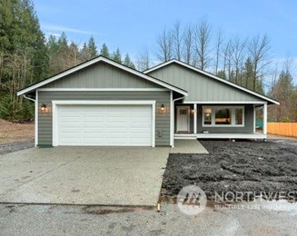 401 Commercial Avenue, Darrington