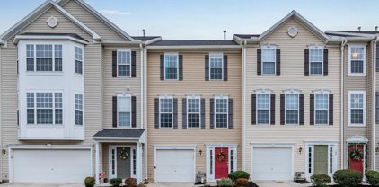 104 Brook Meadow Dr, Mechanicsburg
