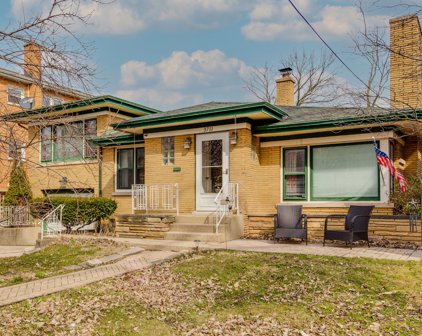 3711 Forest Avenue, Brookfield
