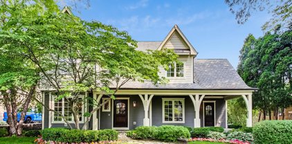 411 Canterbury Court, Hinsdale