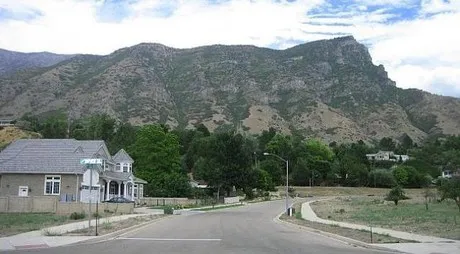 Walnut Hollow neighborhood Provo utah