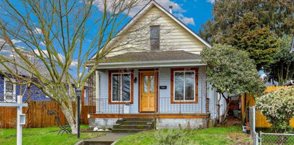 1916 Rockefeller Avenue, Everett