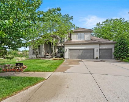 21412 W 81st Place, Lenexa