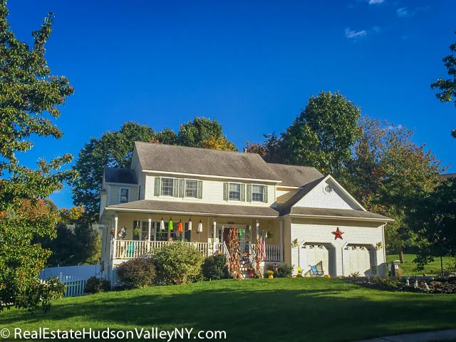 Homes for Sale in Warwick Ridgefield Meadows