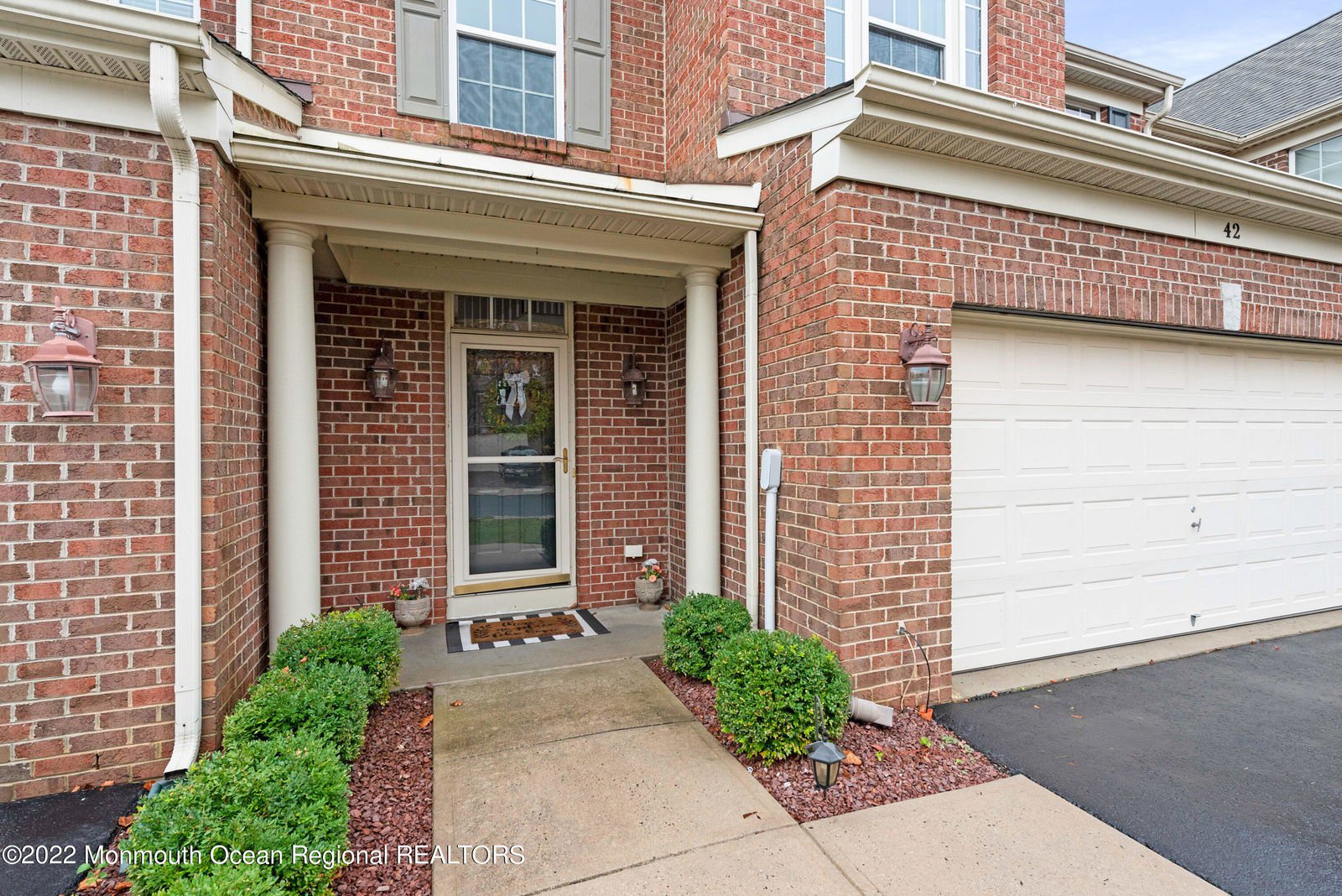 42 Oak Leaf Lane, Tinton Falls, 07712